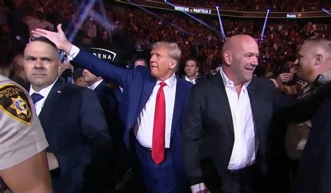 Apr 9, 2023 · Donald Trump arrived at UFC 287 with Kid Rock to huge cheers on Saturday night. The former president received a rousing welcome as he made a surprise appearance at the event at the Kaseya Center ... 